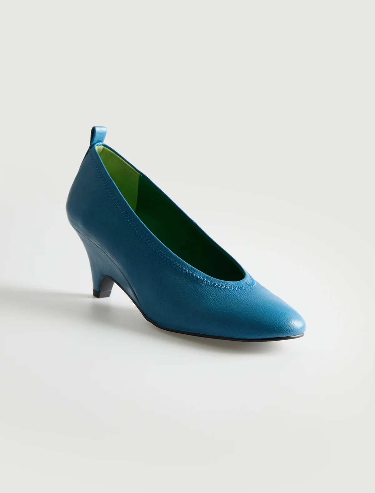 no 3065 / Joelia Pump